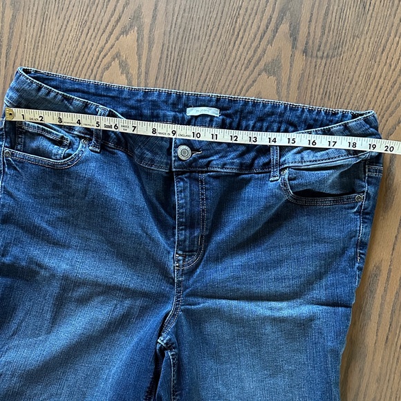 M Jeans Classic Blue Denim Shorts - Picture 5 of 8